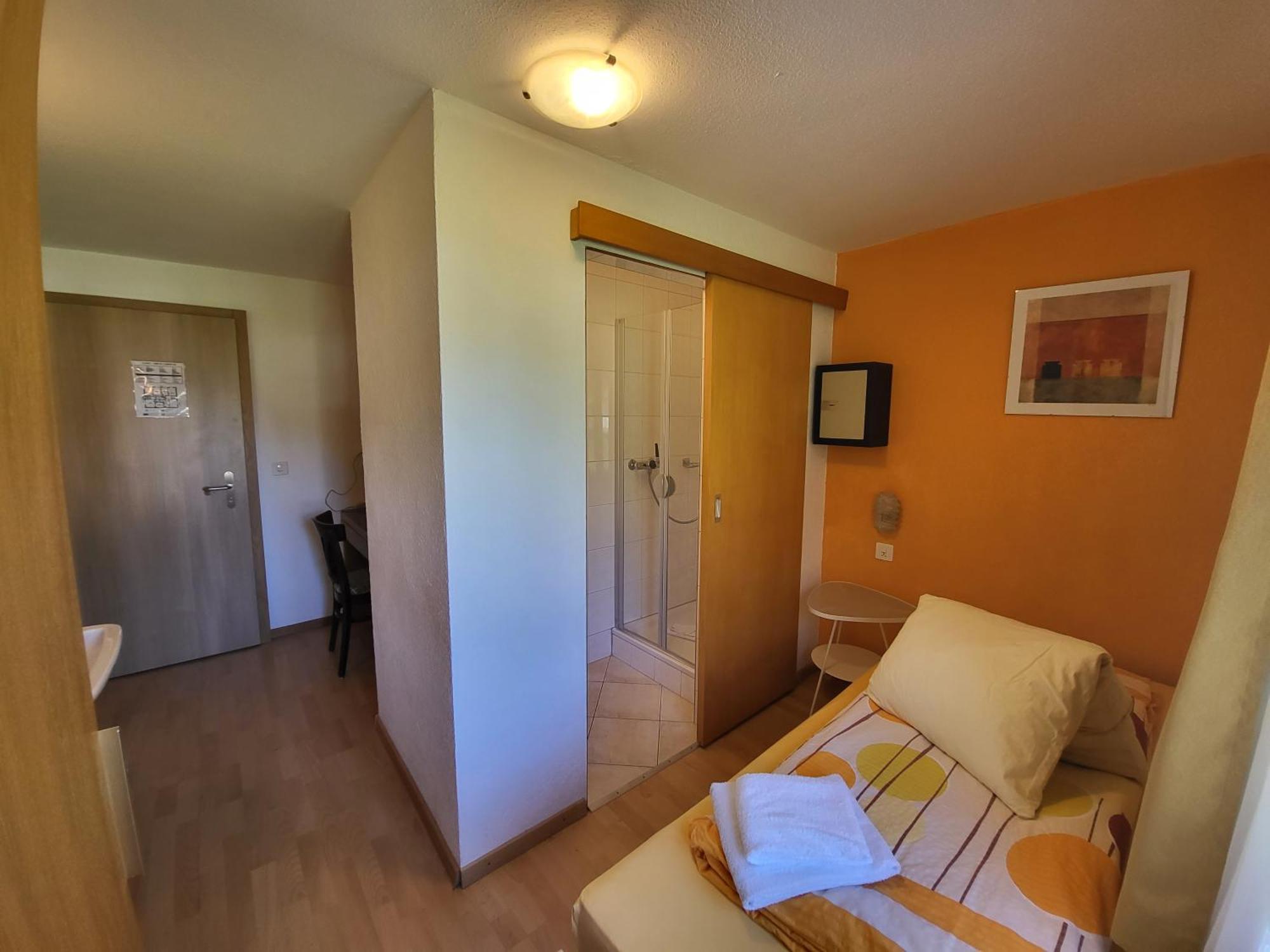 Pension Heino Saas-Grund Εξωτερικό φωτογραφία