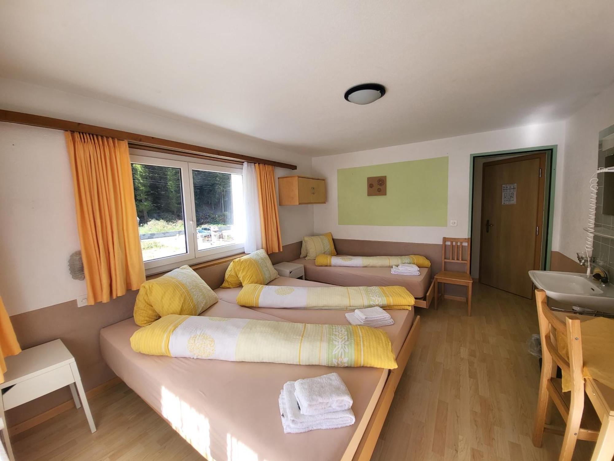Pension Heino Saas-Grund Εξωτερικό φωτογραφία