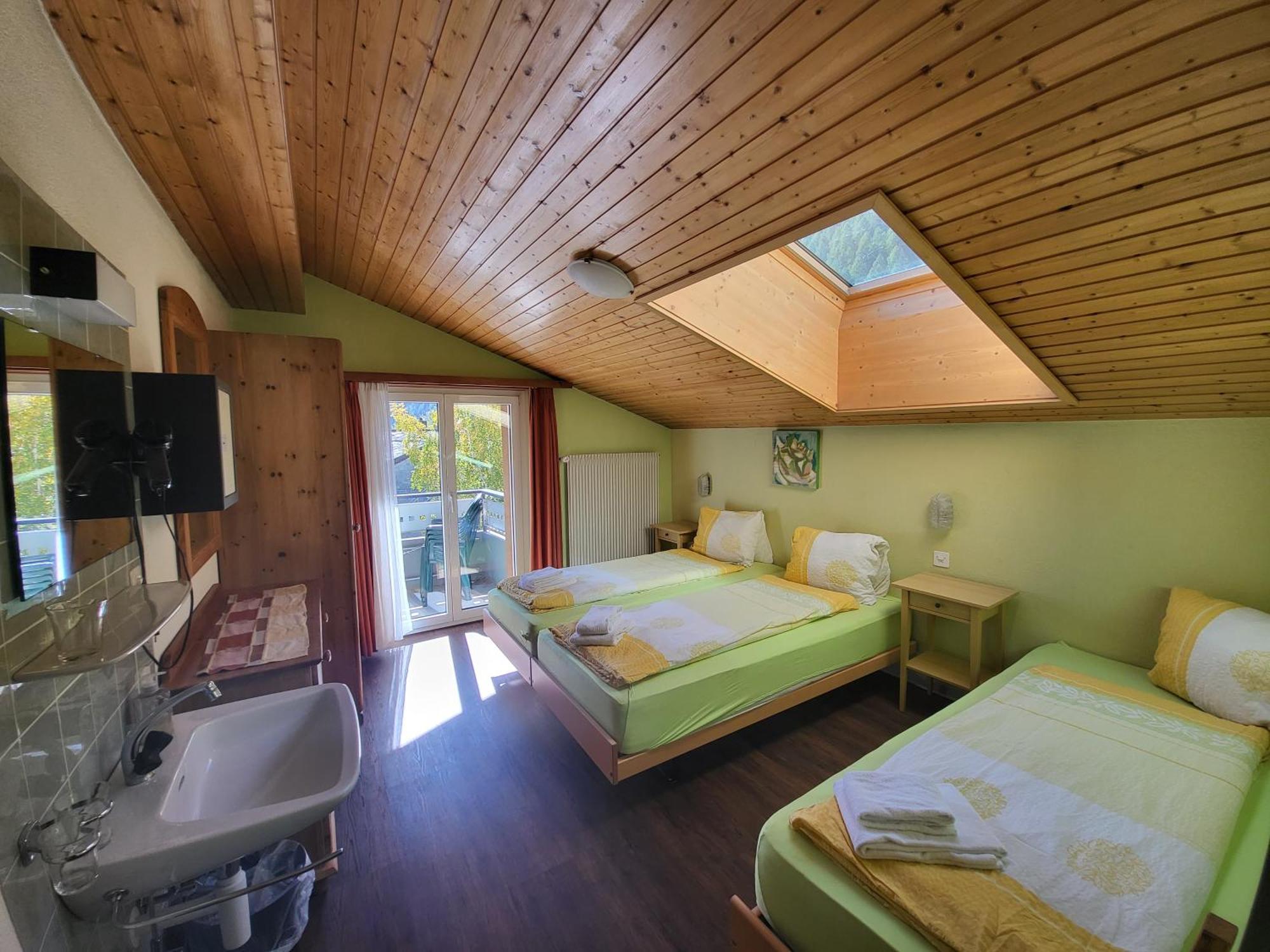 Pension Heino Saas-Grund Εξωτερικό φωτογραφία