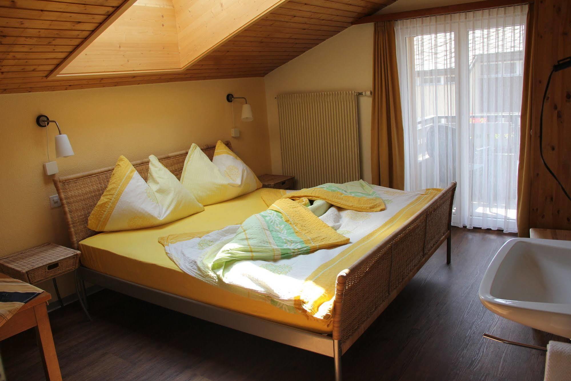 Pension Heino Saas-Grund Εξωτερικό φωτογραφία