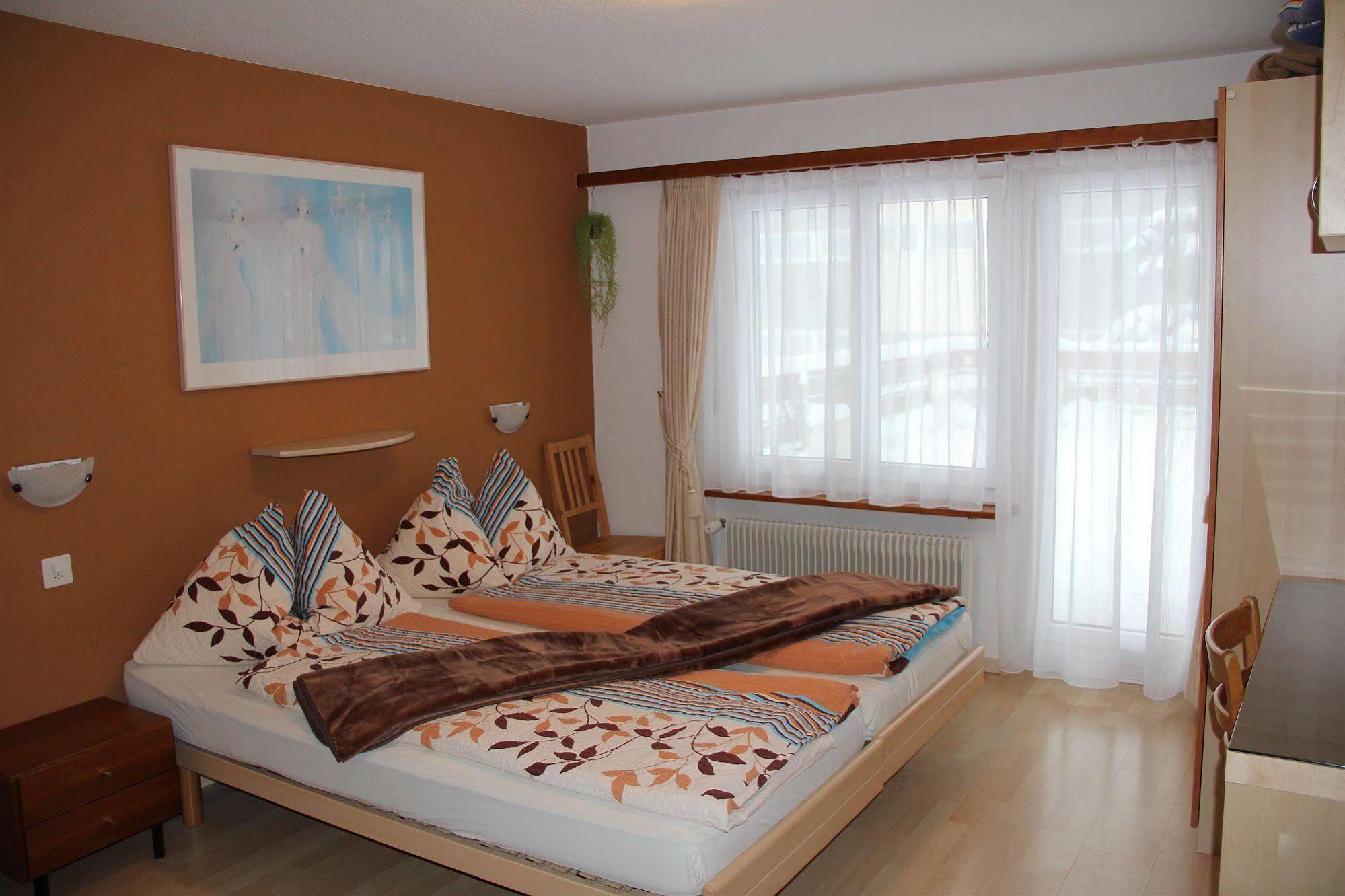 Pension Heino Saas-Grund Εξωτερικό φωτογραφία