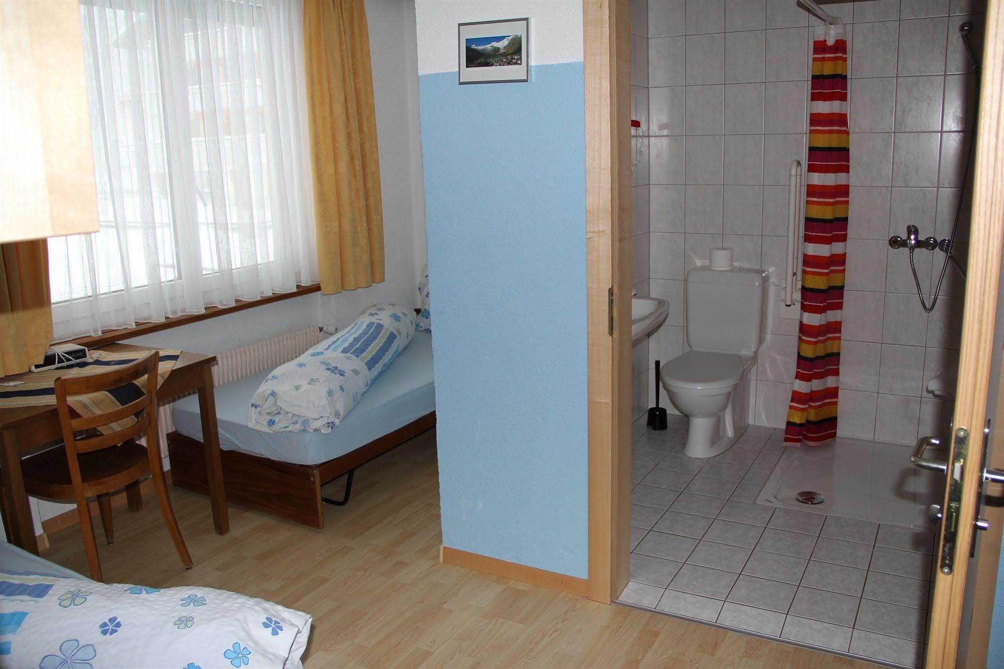 Pension Heino Saas-Grund Εξωτερικό φωτογραφία