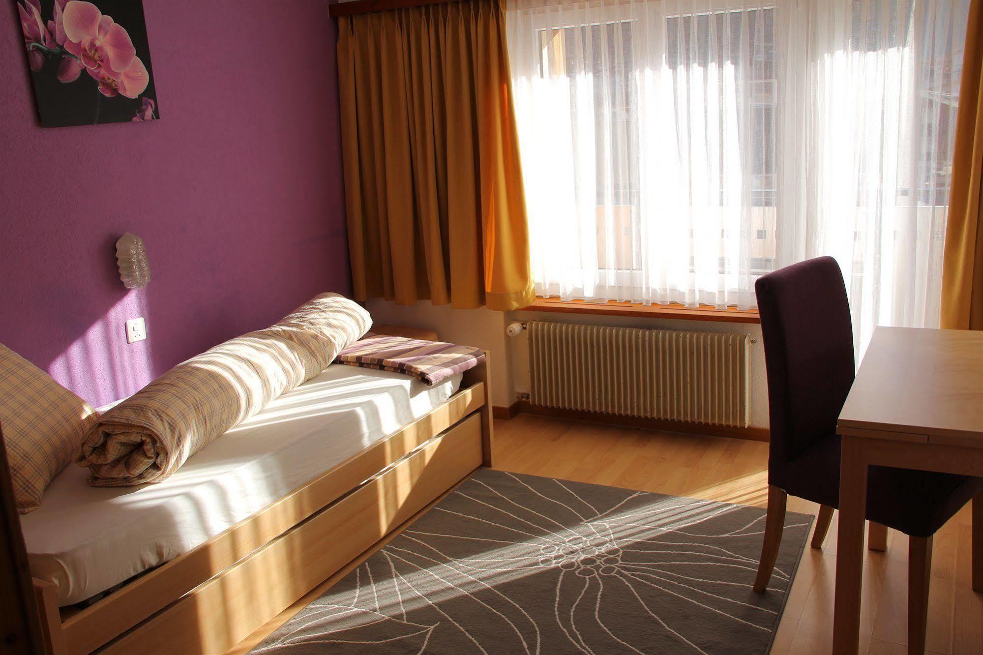 Pension Heino Saas-Grund Εξωτερικό φωτογραφία